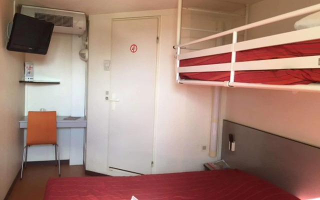 Premiere Classe Niort Est - La Crèche