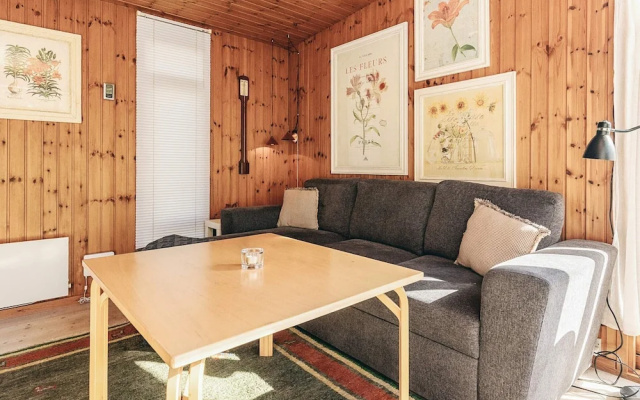 6 Person Holiday Home in Dannemare
