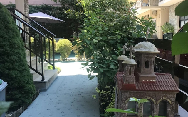 Villa Yanna Studios