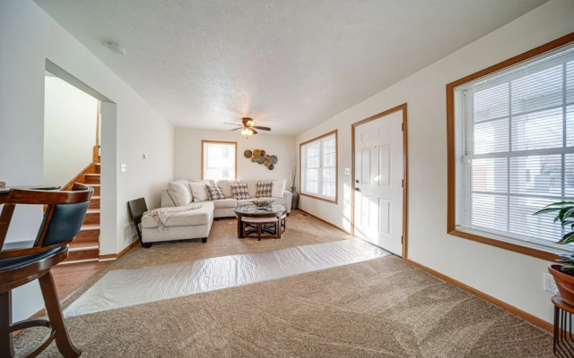 Charming Cleveland Home: 5 Mi to Downtown!