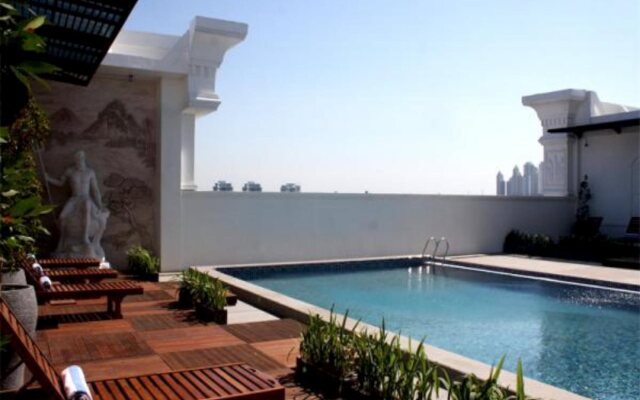 Golden Tulip Legacy Surabaya