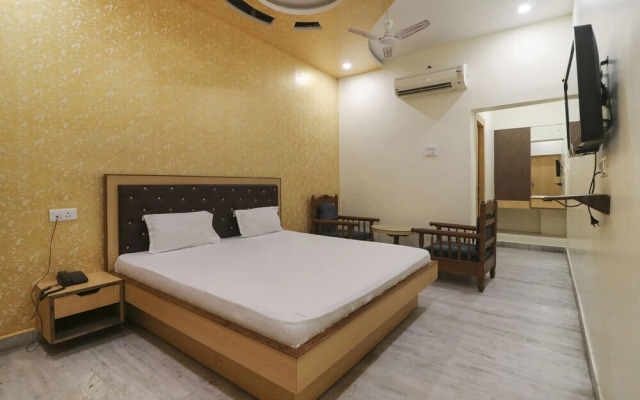 Motel J K by OYO Rooms