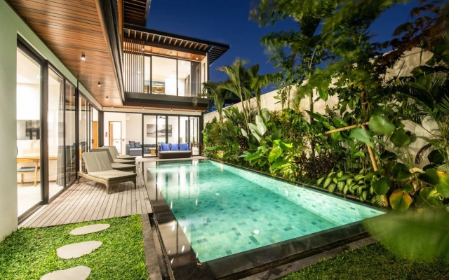 New Brawah 5 BR Villa 200m to Finns Beach Club