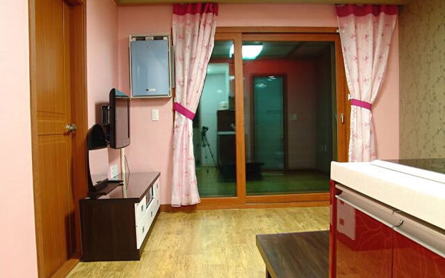 Boryeong Yongdu Beachbill Pension