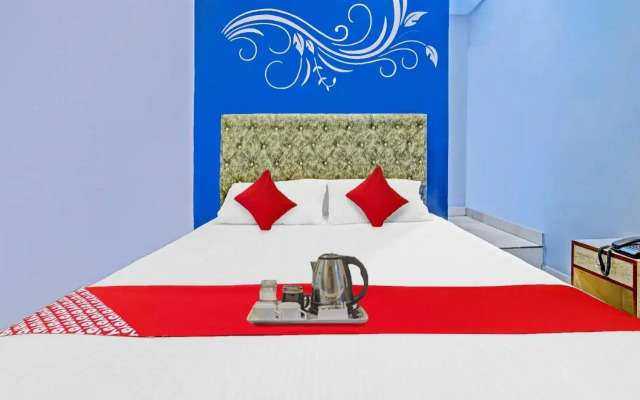 Oyo Flagship 700151 Clouds Inn