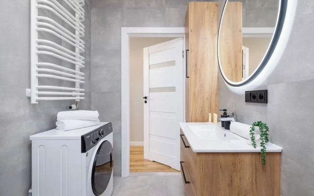 Kiełkowskiego Apartment by Renters