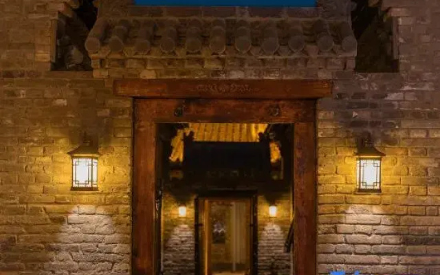 Liangyi Xunji Hotel