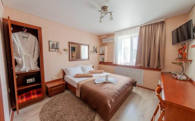 City Hotel