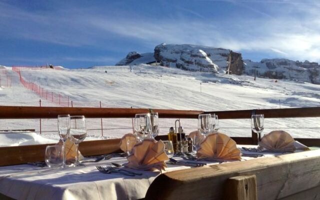 Rifugio Stoppani al Grost