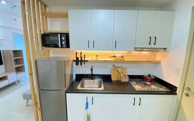 2 Bedroom Condo in Jazz Makati