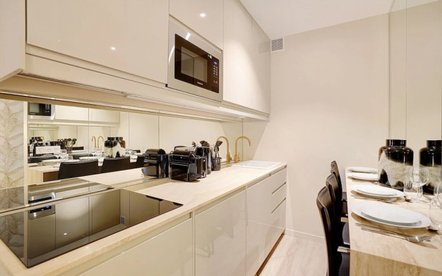 Cottage With 2 Rooms in Batignolles