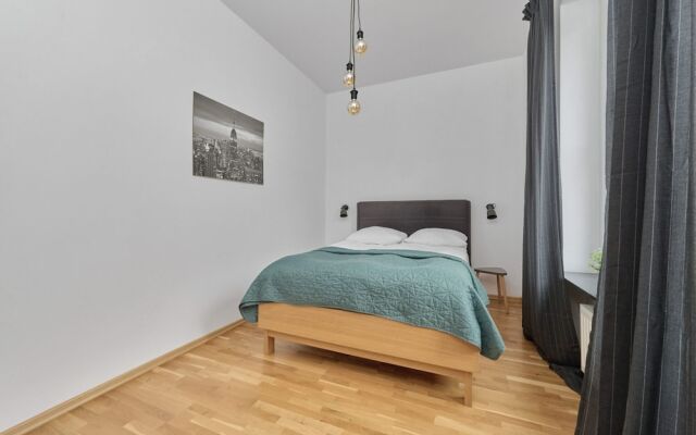 The Center of Wrocław by Renters