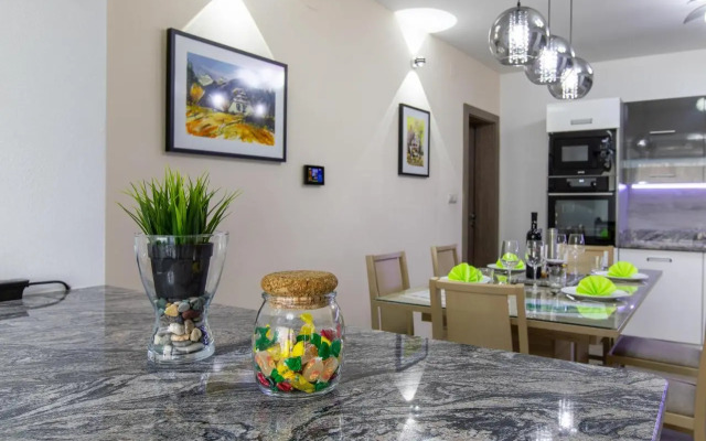 Reset Apartments