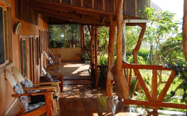Mystica Lodge And Retreat