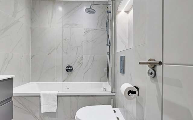 Chiswick Gem: 2 Bedroom Flat