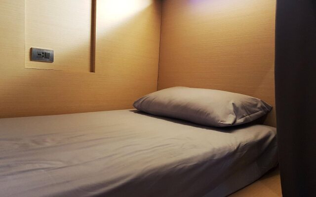 Oyo 668 Norn Plearn Hostel