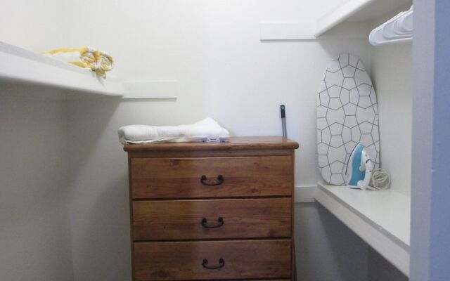 Park Suites at 135 - One Bedroom Apartment