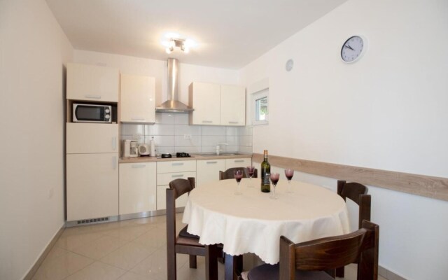 Apartment Buto 2 2 pax