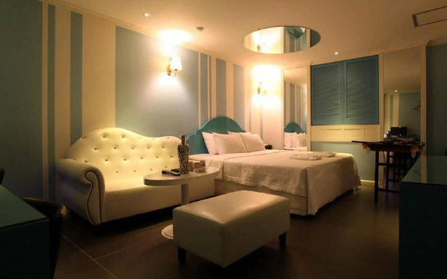 Sungshin Women's University Brown dot