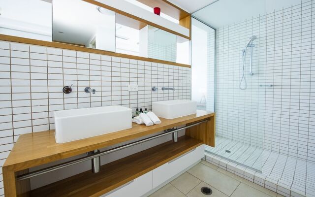 1 Bright Point Apartment 5301