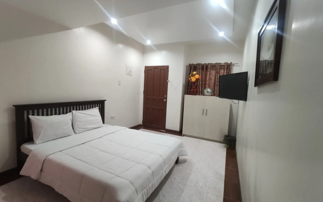 Nikita's Place Hotel