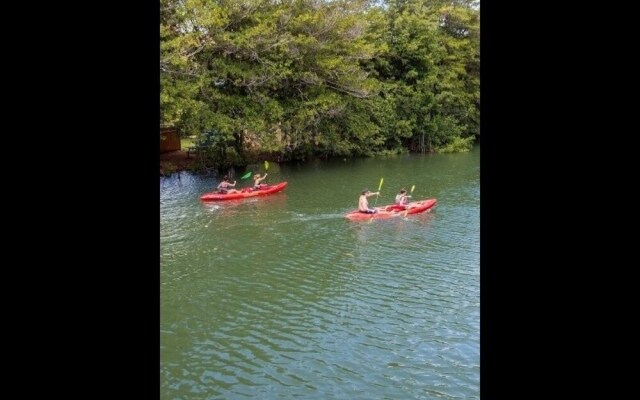 Haleiwa Sunshine 3 Bedroom Home