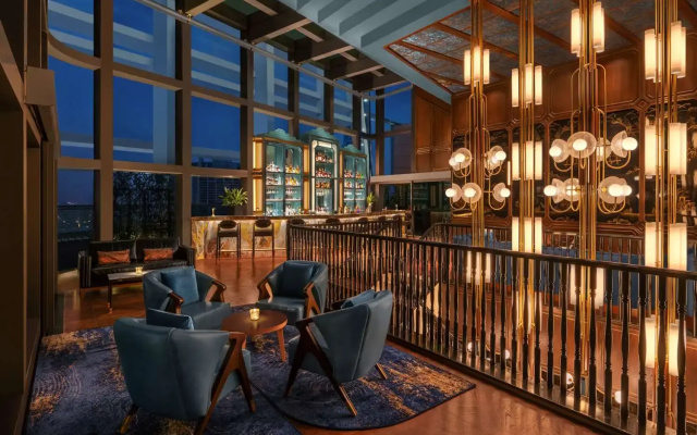 Hilton Saigon