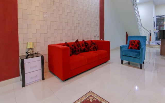 Ratu Residence by OYO Rooms