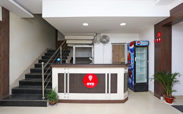 OYO 10153 Hotel Paradise Convention