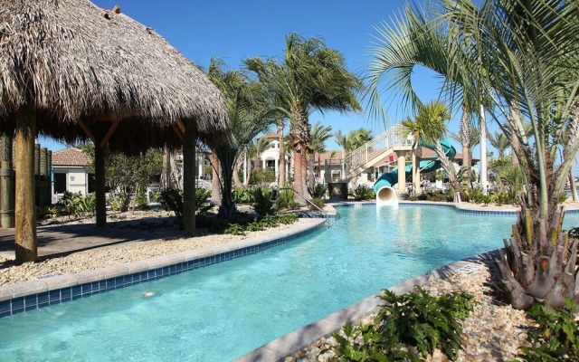 1509 MC - Exquisite 8BR Villa With Pool & Games