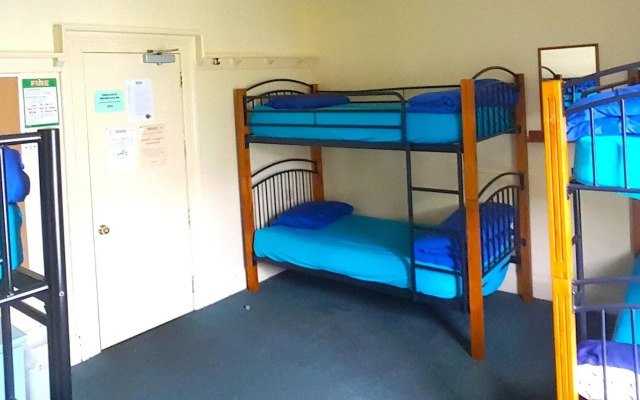 Rucksacker Backpacker Hostel