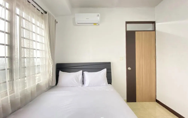 Homey 2Br Furnished Apartment At The Edge Bandung – Guest Rooms – Cimahi