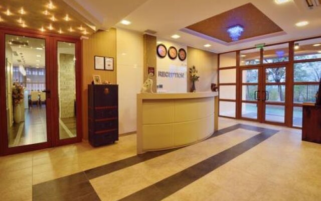 Kamilite Family Hotel