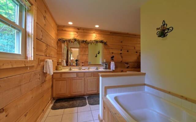 Ridgeview Lodge - 3 Br Home