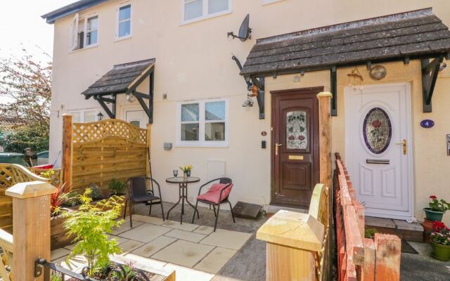 5 Malting Court