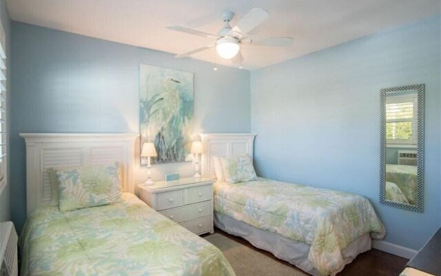 Seabreeze 2 Bedroom Home by Redawning