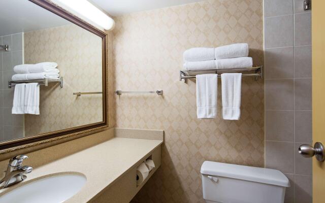 Best Western North Bay Hotel & Conference Centre