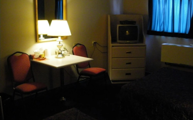Sundre Motor Inn