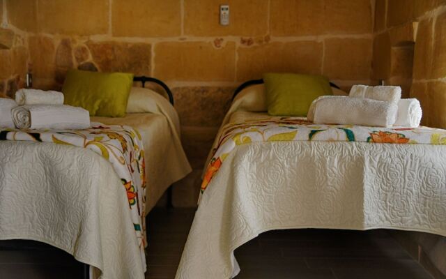 Simar Farmhouse
