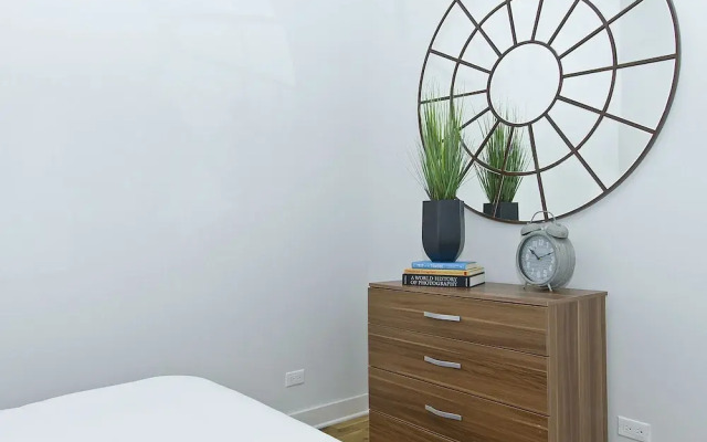 Architectural 2BR in Wicker Park by Sonder