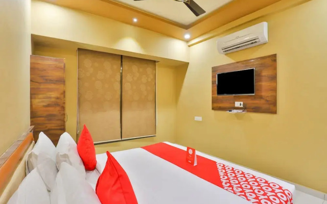 OYO 18903 Somchandra Hotel