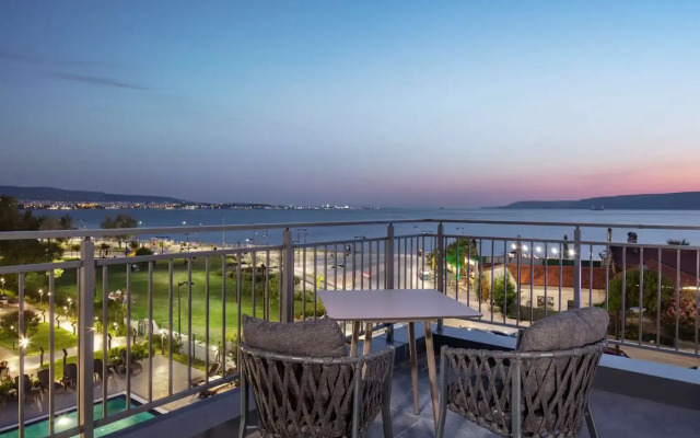 Doubletree By Hilton Canakkale