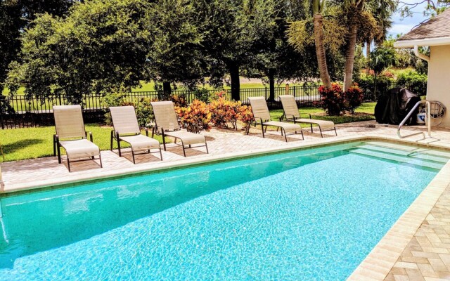 Palm River Estate - Five Bedroom Home