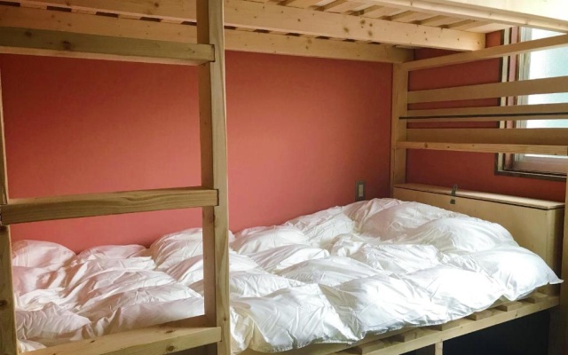 기숙사 내 침대 (여성용 기숙사) 사진 1