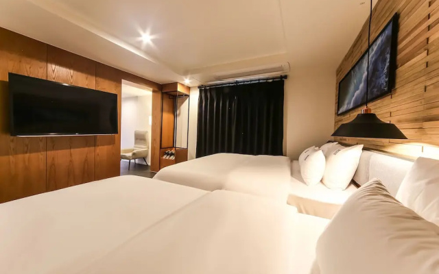 Gray 191 Hotel