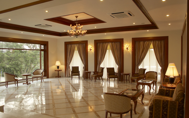 Golden Landmark Resort