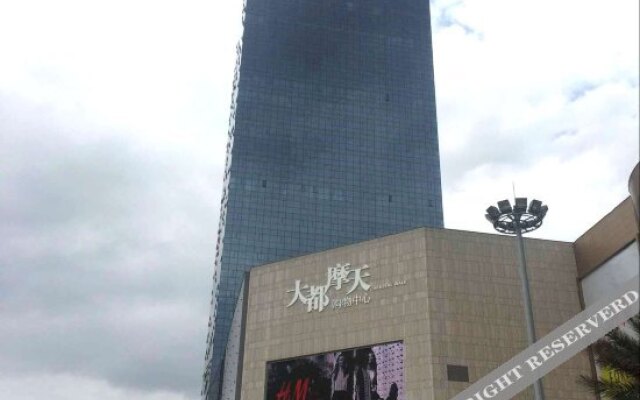 Pula International Hotel