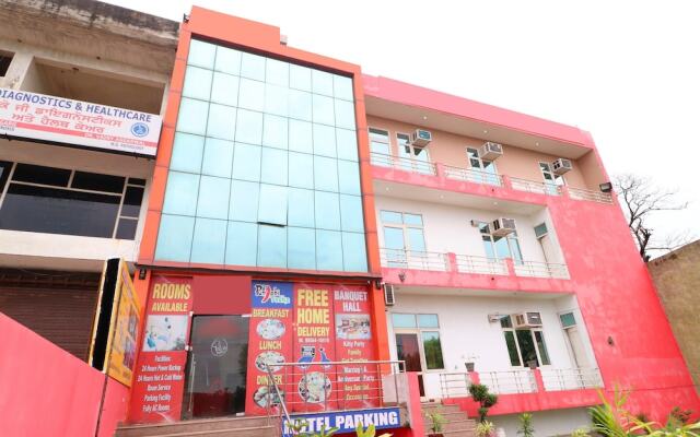 OYO 18943 Hotel Punjab Residency