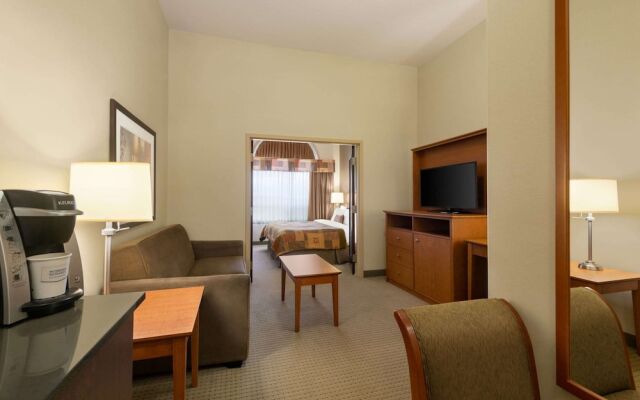 Ramada Drayton Valley