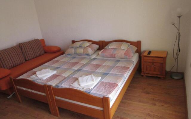 Studio Apartment Near the Beach